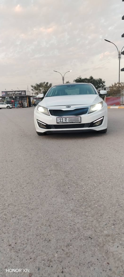 سلام عليكم  مكلف بالنشر
سياره: اوبتيما Optima

موديل : 2012

..وارد خليجي

محرك السيارة :  2400 دوش

الرقم : بغداد تحويل ثاني يوم السياره باسمي

هزه جديده سنويه ٢٠٢٨ 

رقم انكليزي

المواصفات : فتحة سقف بانوراما

مرايات شفط

 سياره تشغيل بنظام بصمه 

لايت زنون ابيض

حالة السياره: نظيفه بدون صبغ عام ( فقط جاملغ خلفي جه السائق وبنيد مرشوش) بدون ضربه السياره مكفوله من الضربه ايرباك 

رقم الهاتف  ***********

السعر  : 120 وبي مجال للشراي. مكاني بغداد
