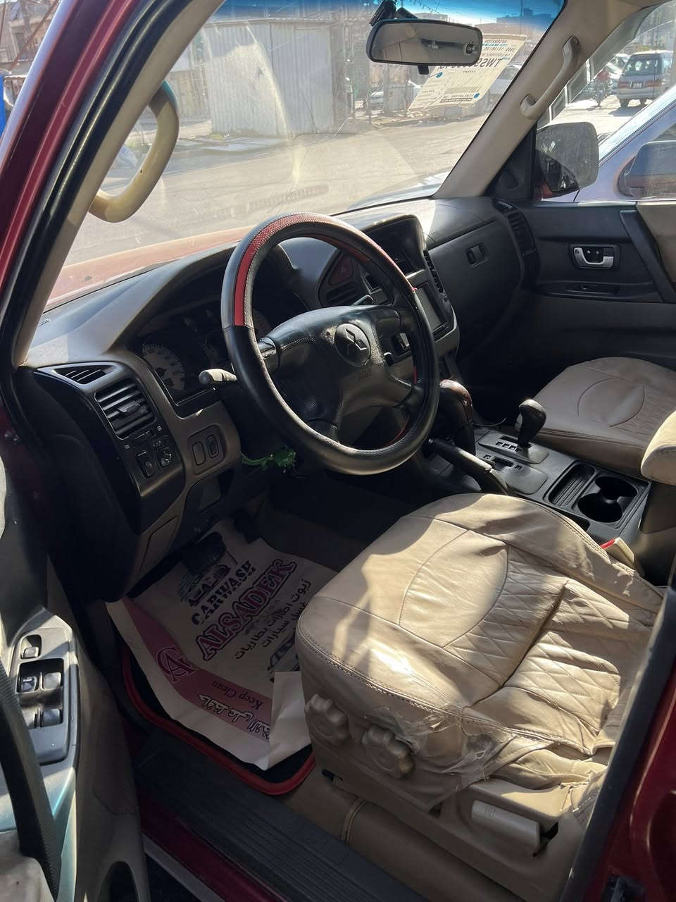 سلام عليكم باجيرو لبيع رقم مميز بسمي مصبوغه حزام لون مميز مديل2001 مكاني بغداد الحسينيه السعر 80 وبيه جمال الرقم ***********
