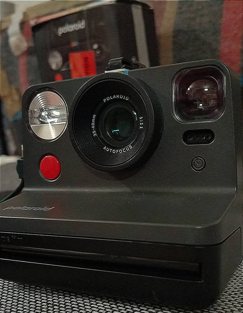 كاميرا فورية ملونة من  (الجيل الثاني ،
Polaroid Now Instant Camera Generation 2). وهي كاميرا تصوير فوري تجمع بين التصميم الكلاسيكي القديم لشركة بولاروايد والتقنيات الحديثة.{{ السعر ٦٥ الف }}


**إذا كنت صاحب هذا الإعلان وتريد حذفه لأي سبب، رجاءا أرسل رسالة إلى الدعم الفني**