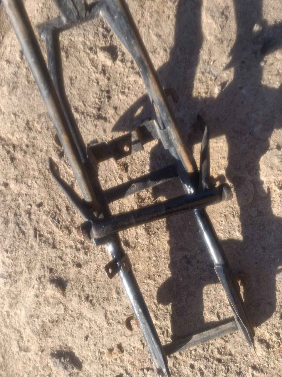 سلام عليكم للبيع شاصي ٨١  السعر. ٥٠ مكاني فلوجة هاتف *********** يوجد توصيل جميع محافظات من رخصت مدير الكروب المحترم
