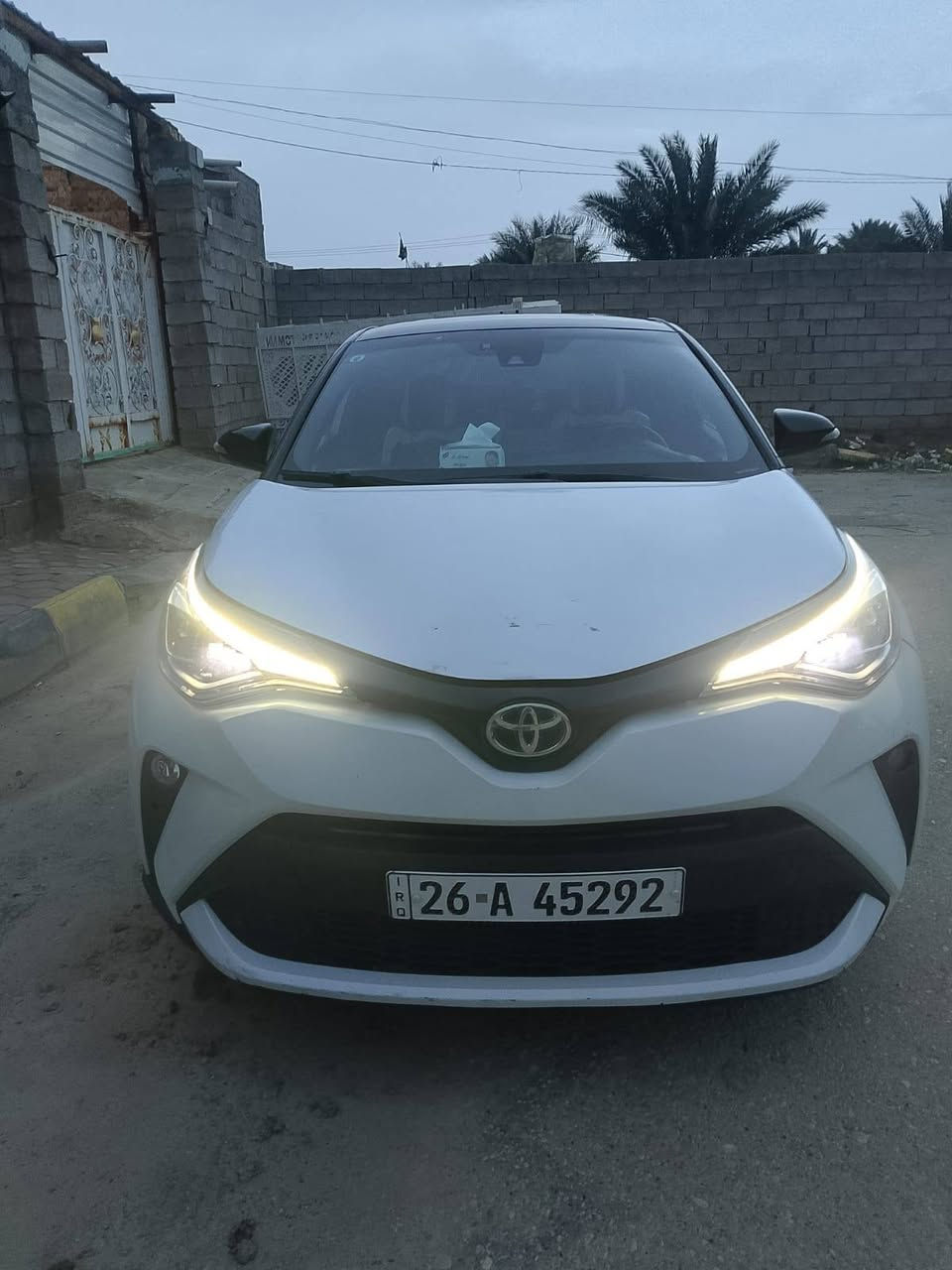 تيوته C-HR2023 رقم صلاح الدين انكليزي شراط التحويل هايبرد بازين 1800 ***********
