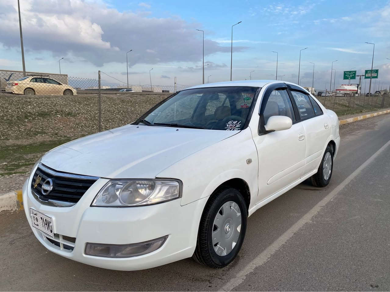 *********** نیسان سەنی کۆری مۆدیل ٢٠٠٩   گێر مەکینە بەشەرت براوەو وەرگەران بەشەرت  تەقەو رەقە بەشەرت سەیارەکە رەقەم ئەسلیە سەنەوی  ئەسلی خۆی لەگەرە ئەولیاتو عاسیبە  بەشەرتت  هەمووی لەسەر دەقی شەریکەی مەیتەوە   سحری ٥٨$کەمێک مەجال أربيل, العراق
