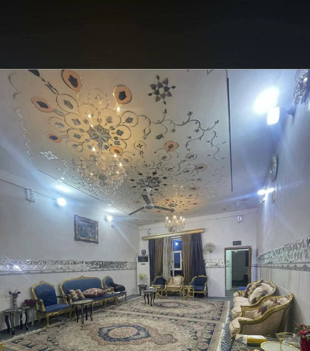 عقار للبيع في حي الامير  مقابل مطعم زيت وزعتر  شارع ١٠
بناء نظيف جدا طابقين ٥ غرف نوم مع ملحقات كامله
المساحه ٣٠٠ متر الوجه ١٠ في ٣٠ متر
السعر  ٨٠٠ مليون  مع المجال 
الاستفسار الاتصال على الارقام التاليه
***********
***********
او زيارة مكتبنا على العنوان التالي 
الشارع الفاصل بين الإسكان والاشتراكي مقابل دكتور منتظر الخرسان 
مكتب حسين السياب
https://www.facebook.com/profile.php?id=100064145764847&mibextid=ZbWKwL
https://www.instagram.com/maktab_hussein_alsayab?igsh=MXh6aWwzamI4aGRzaA==
#جديد
#الامير
#البيع
#عقارات #للبيع
#عقارات ـ #النجف 
#شارع #التربية
#مكتب #حسين #السياب
