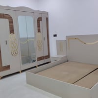 غرفة نوم • للبيع • غرفه اخشاب