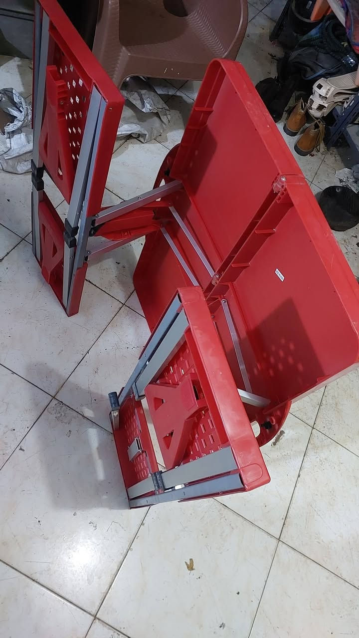 تطربيزه  بتتفتح القطعه زيرو لكن نقطعه جزه في الجنب مش مقصر في القطعه والصورت توضح لعرض سعر مناسب


**إذا كنت صاحب هذا الإعلان وتريد حذفه لأي سبب، رجاءا أرسل رسالة إلى الدعم الفني**