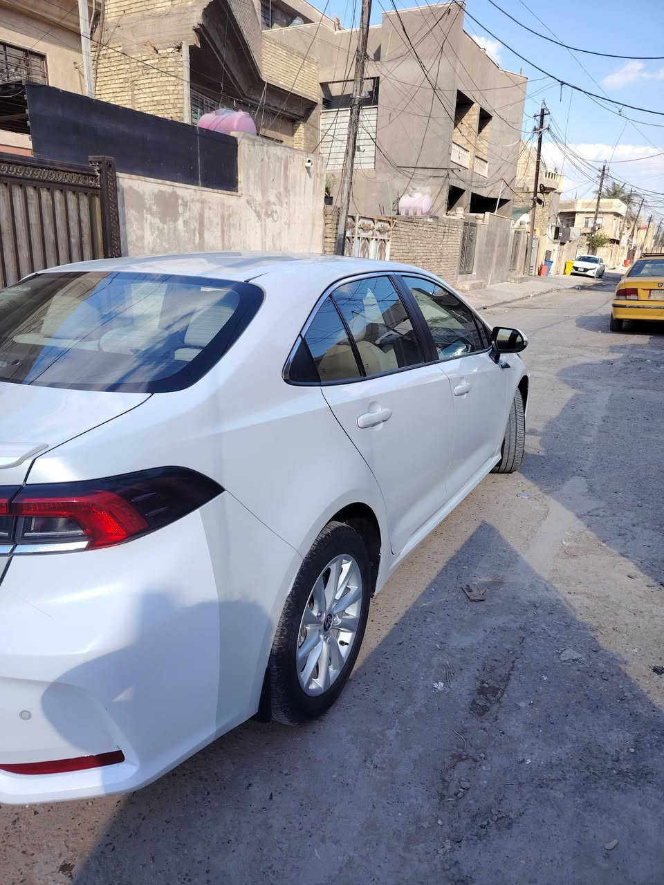 سلام عليكم كورلا موديل 2024 خليجي ساز رقم بغداد كفاله عامه مكفوله حته من الشخط ماشيه 27 كيلو سياره جديده على وضع الشركه بسمي تحويل ثاني يوم مكان السياره بغداد الامين الثانيه السعر 195 وبيهة مجال بسيط كلش الرقم ***********
