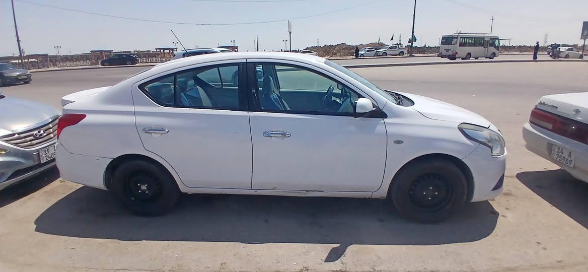 نيسان صني هندي مديل ٢٣ بيها كد شبر بارد بالباب سدر صفحه عبري والباقي مكفول مكينه كير مكفول حداديه جديده تخم تاير مدوشمه ارضي وكشنات مكان البصره كرمه علي سعر ١١٠ وبيها مجال الاستفسار اتصل على الرقم ***********
