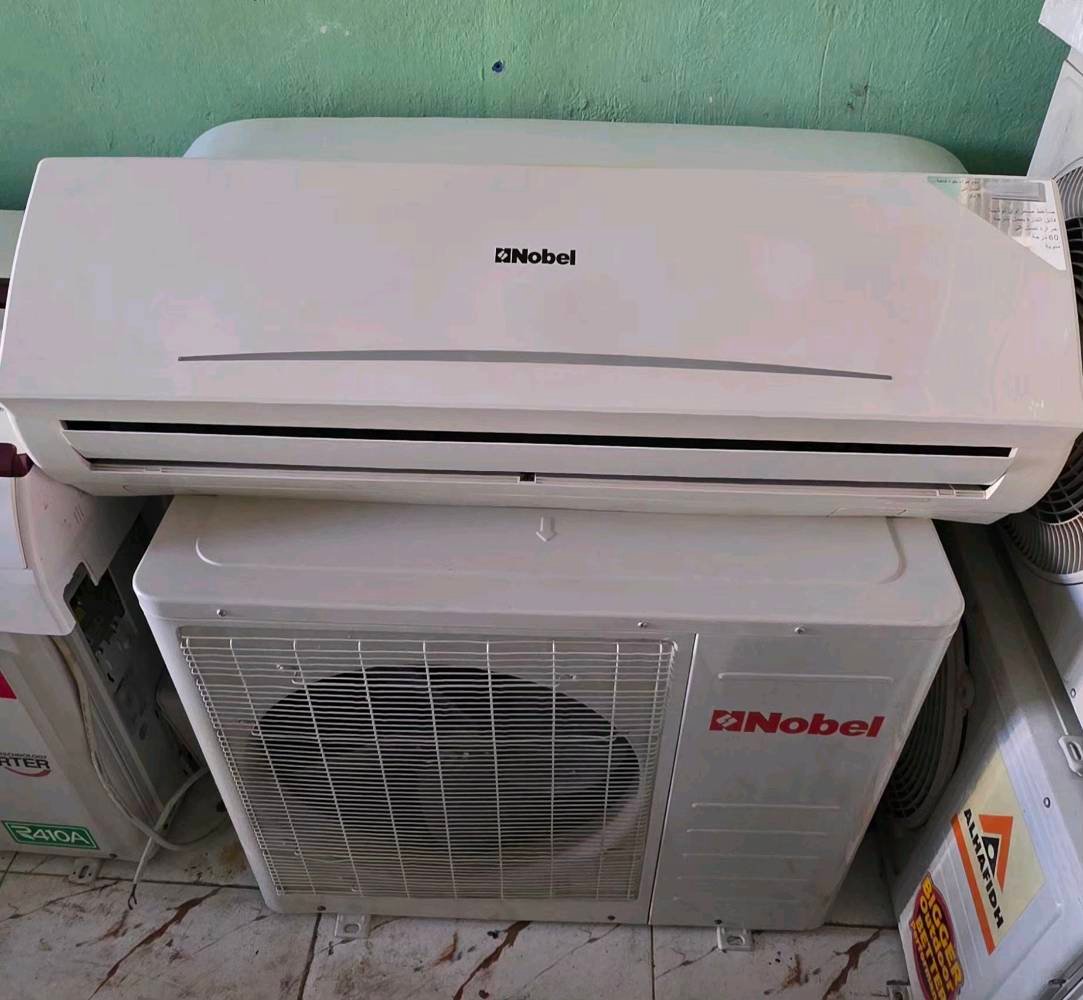 سبالت حجم 2 طن بلاديات بدون اي تصليح ملحقاتهن كامله بوراي ريمونت قاعده وايرات غازهن مقفول 
مكاني بغداد قريب الشعب بوب الشام للاتصال ***********