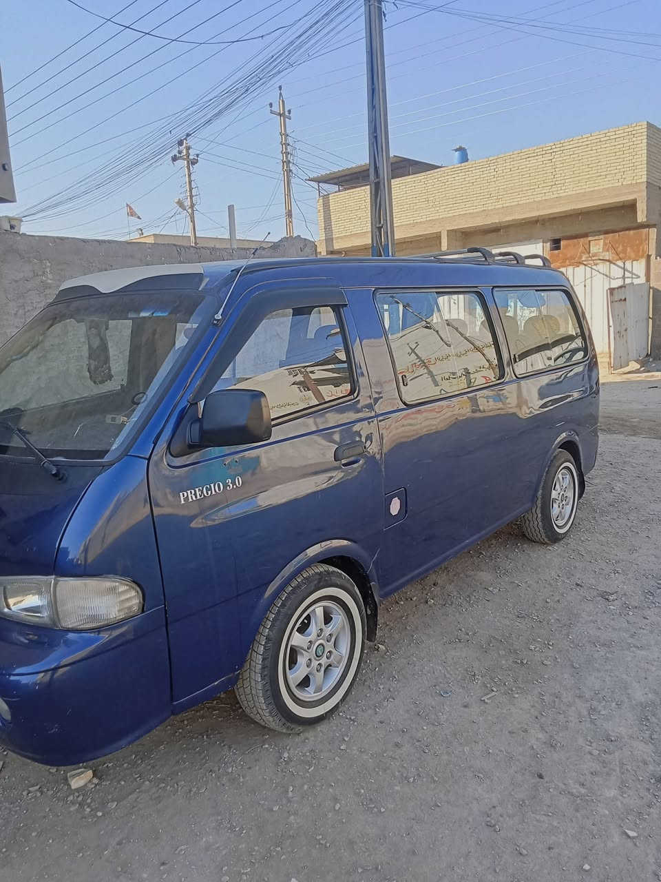 سلام عليكم كيه بريجو لبيع مديل 96سياره معمره عام لسياره نضيفه وحلوه تخم وياله تخم تواير كشنات جدد تنكه جديده سنويته لحد 30 سياه معروضه 80 وبيه مجال لعنوان بغداد المعامل ***********
