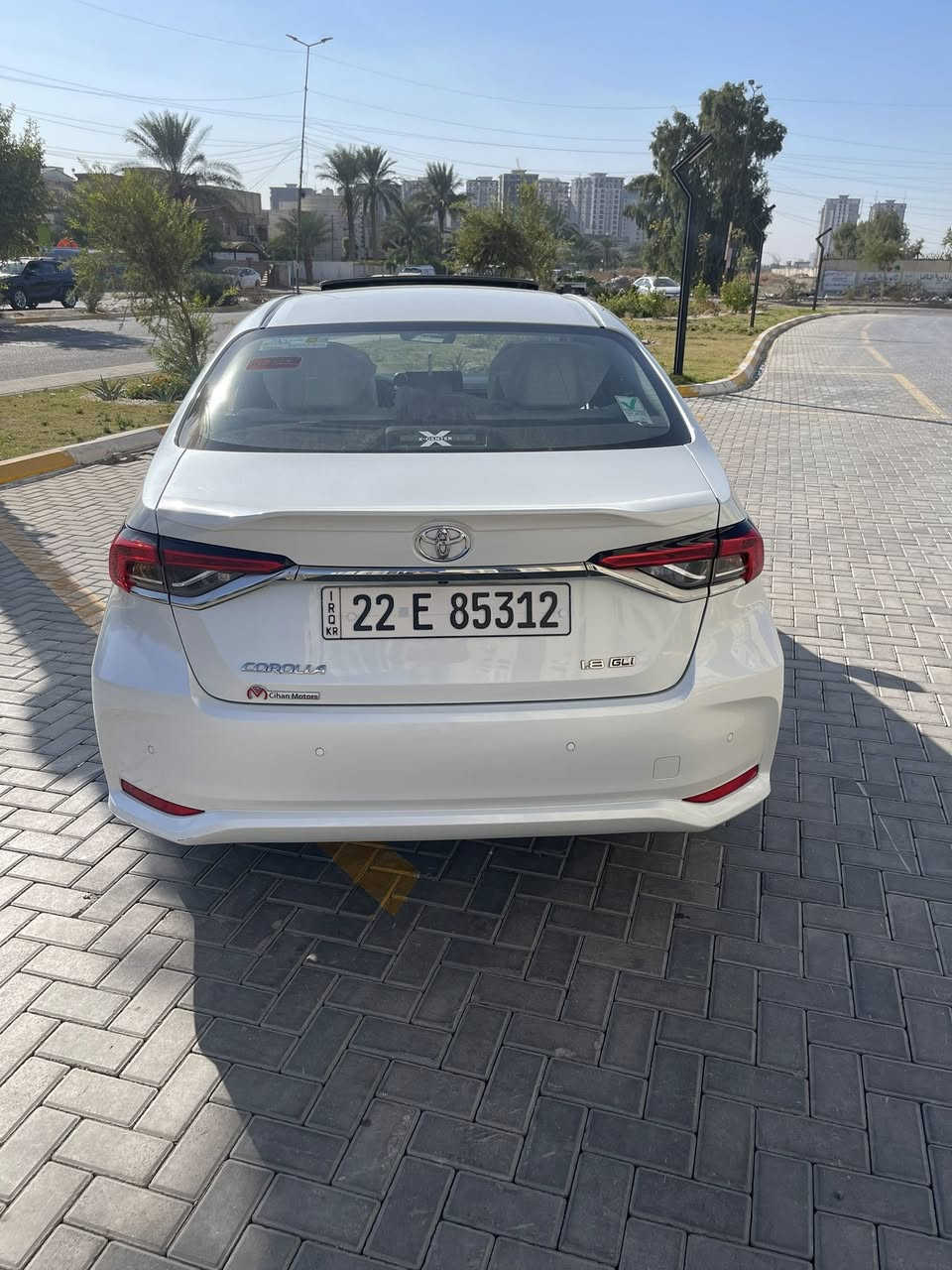 سلام عليكم
كورلا للبيع 2023 شركة sis
سياره ماشيه32الف وقابله لزياده  
فول مواصفات 1/1
بيه طخه بل بنيد مامصلحه موجوده من ضمن صور 
سياره رقم اربيل 
هزه وسنويه جديده 
سلايت 
شاشه 
كاربلاي 
اشاير بل مري 
سياره بصمه 
ابواب بصمه 
محرك 1800
سياره جديده 
سعر 173وبيه مجال 
مكان بغداد حي جهاد 
رقم الهاتف ***********
