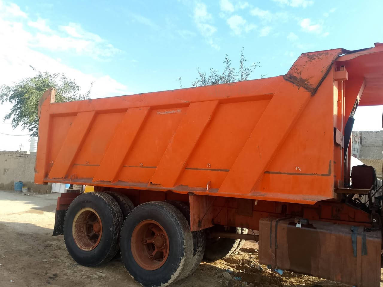 بدي للبيع مال اقجم ***********
