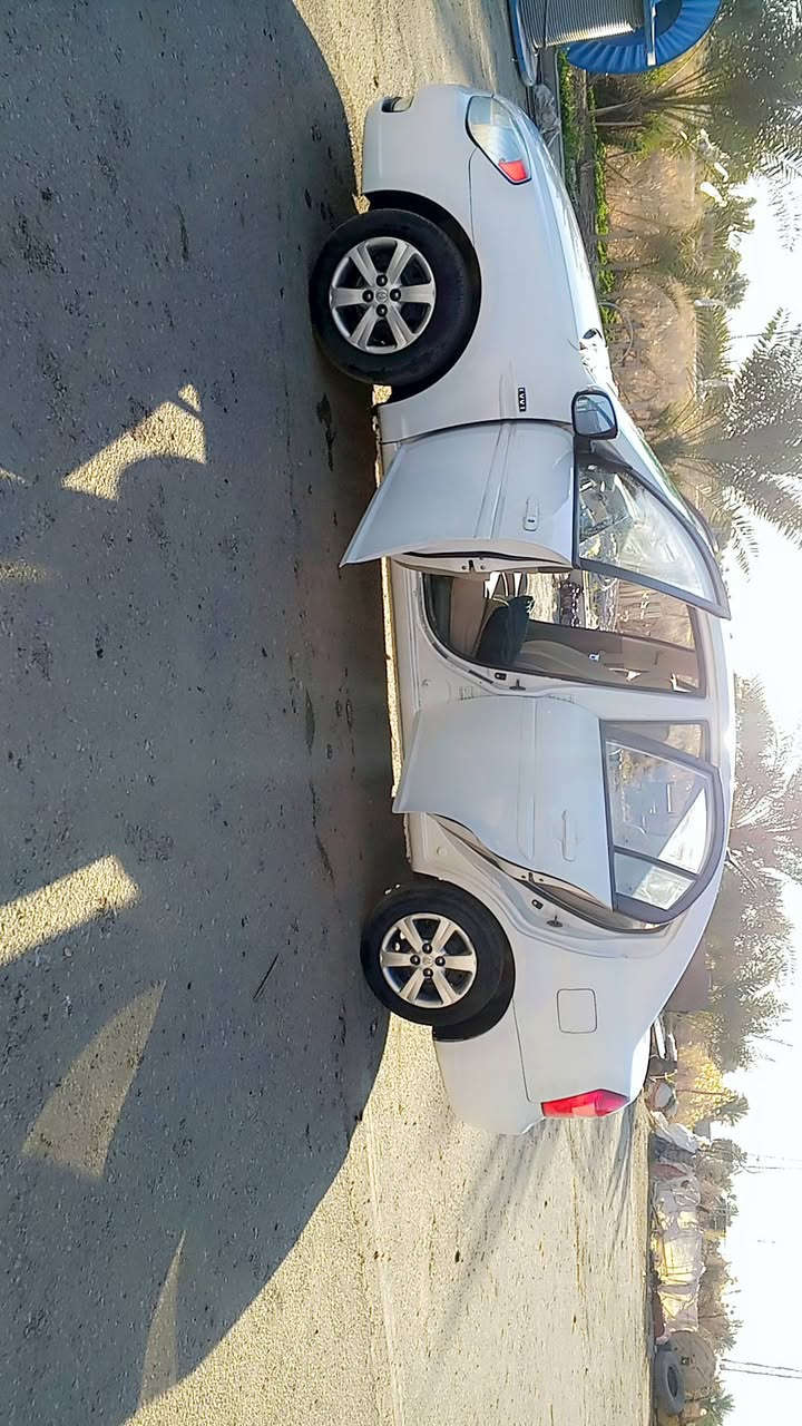 سلام عليكم سياره اكسنت للبيع موديل 2011خليجي مكينه 1600 اصل مكفوله كفاله عامه من الضربه والصبغ والتبديل ماعده بارد جيهه العبري رقم اربيل تريد وكاله تريد تحويل اشاير بل مري دخم تاير مكينه وكير عله الشركه الاستفسار على الرقم المكان نجف ناحية العباسيه رقم الهاتف ***********
