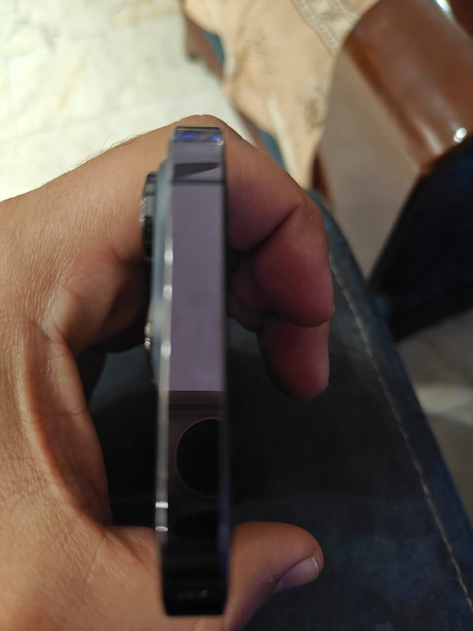 سلام عليكم ايفون 14 برو ذاكره 128نظافه مثل مموضح بالصوره 90 بالميه مبدل فقط شاشه سعر 450 وبي مجال للتواصل 
***********
