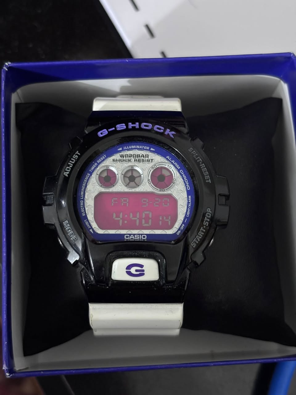 كاسيو جي شوك اصلي موديل نادر
Casio g shock limited edition crazy color (6900sc)
49 
للمهتمين ويحب هيج موديلات السعر خاص


**إذا كنت صاحب هذا الإعلان وتريد حذفه لأي سبب، رجاءا أرسل رسالة إلى الدعم الفني**