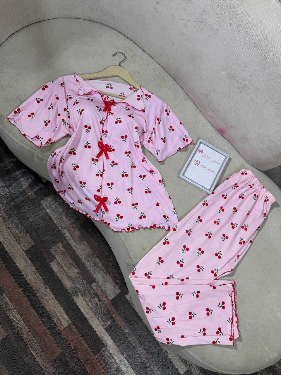 تتوفر بجامات الكرز بخامة قطنية 💯
السعر فقط ١٠ الاف تكسير اسعار
توصيل لجميع محافظات العراق 
جميع القياسات متوفرة راسلوني وتدللون ❤️


**إذا كنت صاحب هذا الإعلان وتريد حذفه لأي سبب، رجاءا أرسل رسالة إلى الدعم الفني**