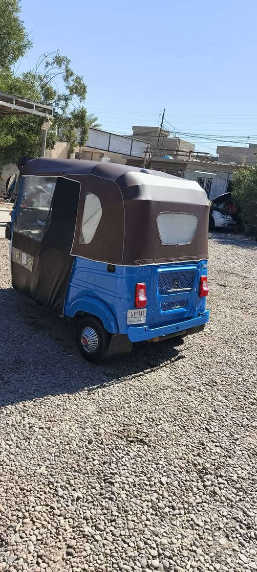 سلام عليكم تكتك لبيع مديل 21العنوان بغداد المحموديه***********
السعر 7و800 وبيهه مجال
