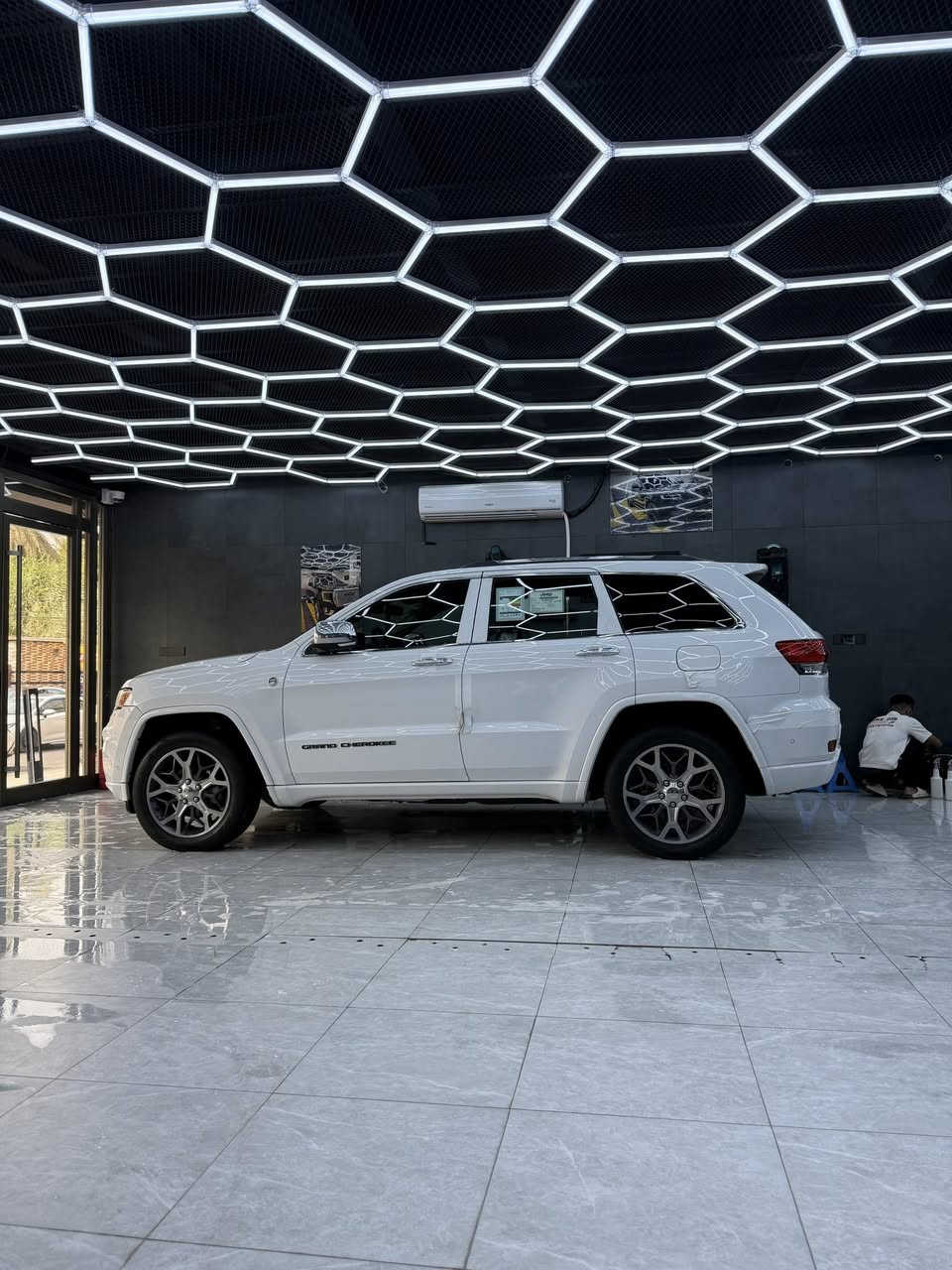 سلام عليكم ؟ بيع مستعجل2020
1
عدد المسافات (58)
جيب فئة:    اوفر لاند 
موديل:     2020
مكينة:     V6 3.6
امريكي سياره

السعر : 265$  وبيه مجااال 

اتصال : ***********

المواصفــات  1/1
بصمه
جكات 
بانورامـــا
رادار جانبـي نقطة عميـاء رادار خلفي امامي
كشن حار بارد - كشنات الخلفية هيتـر
كشنات جلد اسود
ستيرن هيتـر + كهرباء
نظام توقف اوتـو ستوب
حساسـات امامي خلفي
صندوك كهربائـي
سماعات سستم صـوت
دمام بالصنـدوك
بصمة و تشغيل عن بعـد
كيج الكترونـي
نظام متعدد اوتو للطرق
مري قلاب وشفط

بغداد
