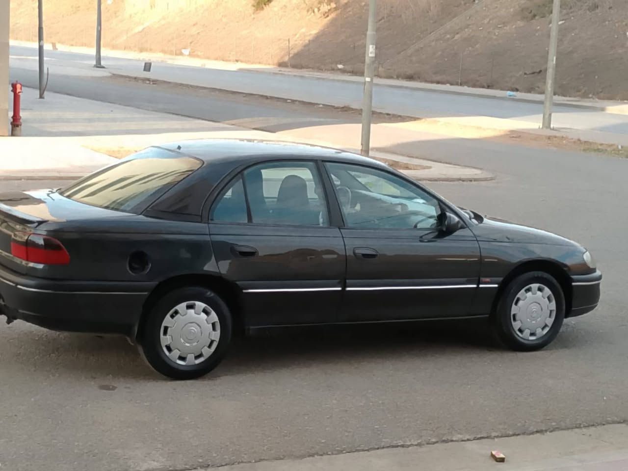 اوبل اوميگا مكينه 20
فروشتني خيرا سعر😨😨 21 $ مجال
گيرو مكينه و كاره بايات به شه رت 
چوار تايه ي تازه 
سه نه وي و وكاله و اوليات به شه رت 
شوين هولير 
***********
