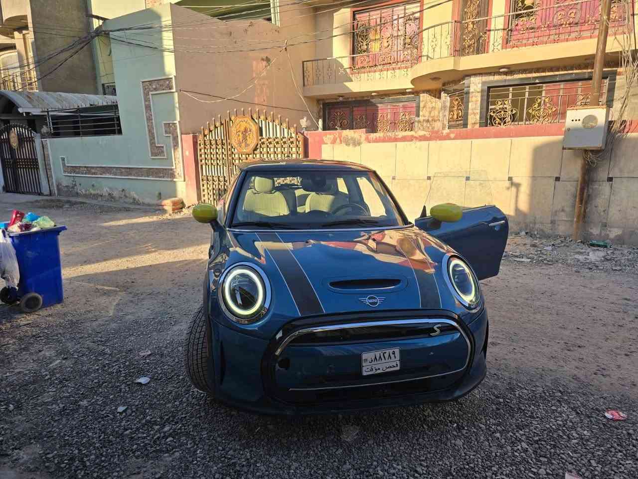 Mini cooper SE 2023
سيارة كهرباء بالكامل 32.6 Kwh
صور الضربة مرفقة 
بدون شواصي
استخدام شخصي و كلشي بلادي بيها 
للبيع او المراوس
150
***********
