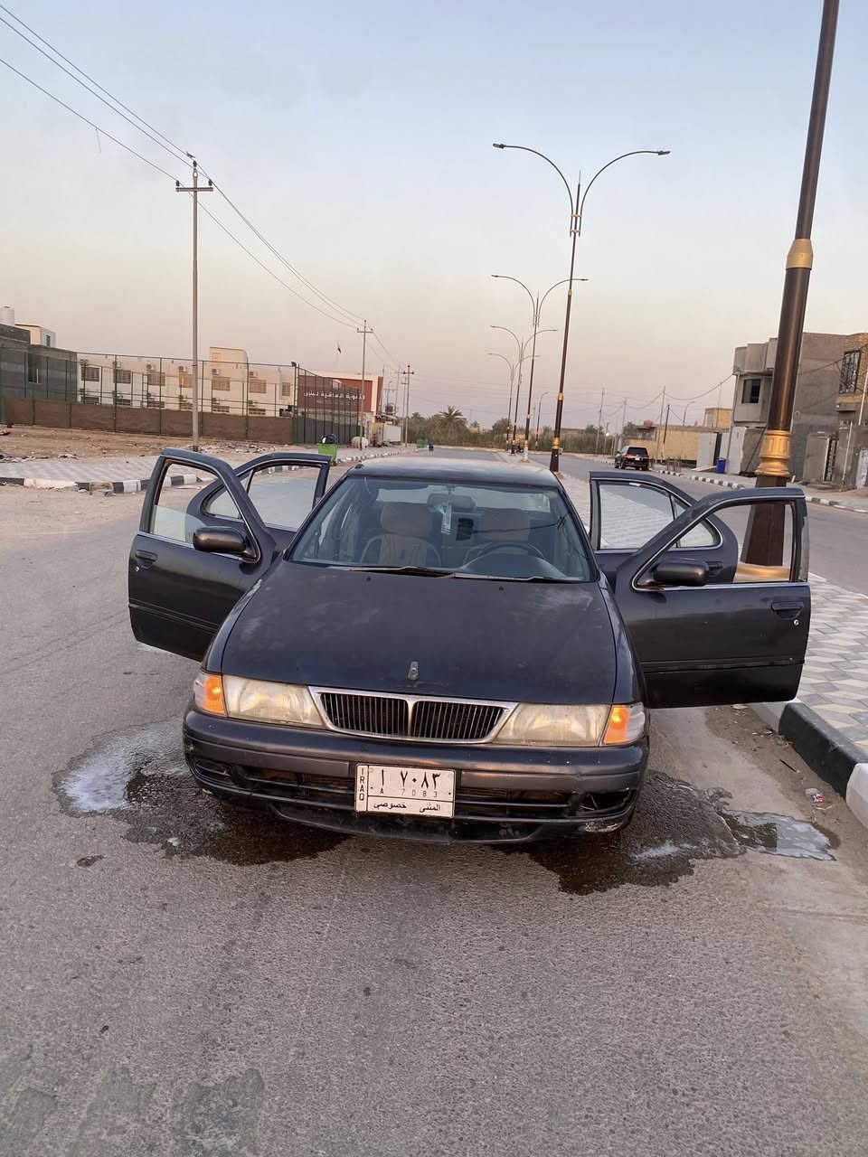 السلام عليكم
نيسان سني ياباني سيارة نظيفة بمعنى الكلمة
بلاديه لاضربه ولاصبغ كهربائيات جام كهربائي مابيها اي نقص 
محرك وكير بلشرط ترايك 180 سيارة فول بالشارع رزانه فول
ايرباك بلدركة 
غرفة جديدة كلش تبريد عوزه كمبريسر فقط فان وفريز شرط 
بيها خياساات بسيطة مامصلحة بلهلاليات فقط
معاملة المداور مشتغل بيها وداخلة هزة بس ماكملتها بعد
راعيها موجود يريد مداور ماابيع بدون مداور اواجهك وي المالك وعقد مروري مباشر
تفاصيلها كلها بالمنشور موتخابرني تكلي شبيها فدوه اروحلك اقره زين واتصل وبخدمتك
مكاني السماوة الرميثة
***********
