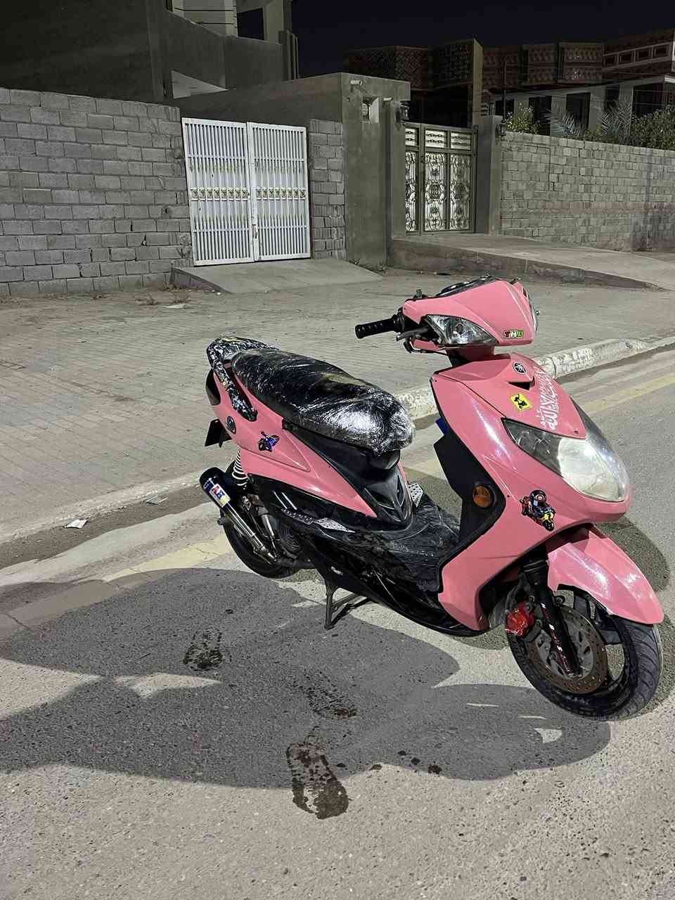 سلام عليكم دراجتي الخاصه للبيع 
سكنس فحل مكينة 4 ولفات شعله ومعدل 

الدراجة كدامكم التزويد العليها 
+الي ميفتهم و الوتي  لا يطبلي ولا يتصل 
 
السعر 650  

*********** مكاني فلوجة
