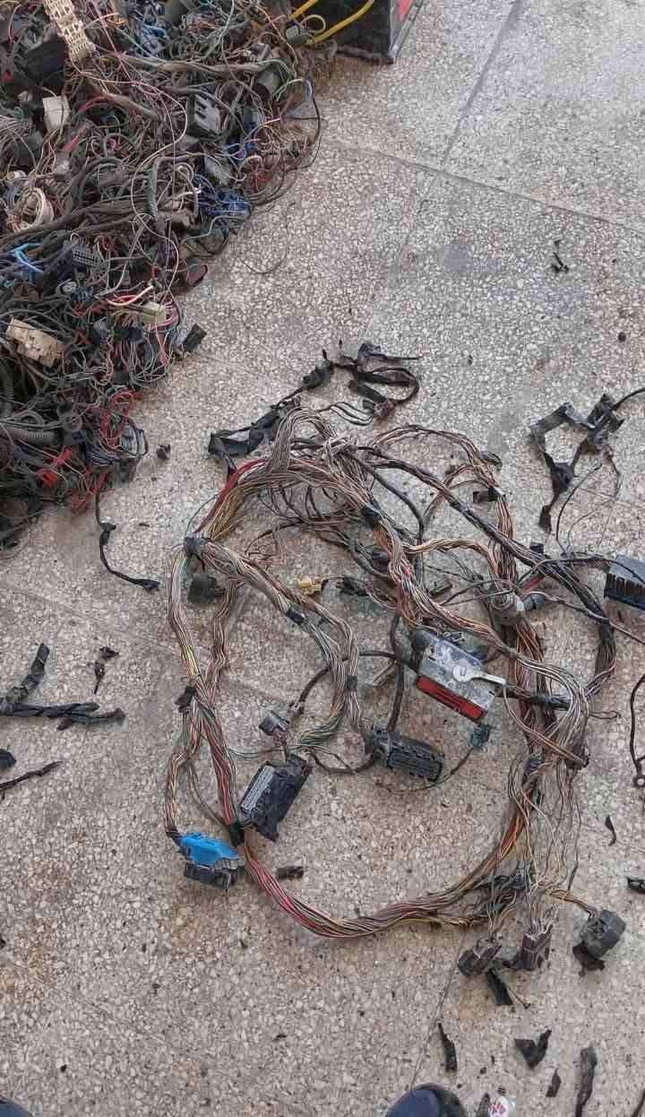 ورشة المؤمل الكهربائي *********** بغداد الجديده الامين شارع 20 مجاور مركز شرطة الامين
من اعمال هاذ اليوم تم ادامة  ضفيرة شوفر ليت امبالا 3/500الضفيرة تعبانه ورجعت وكالة  ضفيرة الدشبول تعبانة رجعت وكالة ضفيرة البجم رجعت وكالة  تم الغاء جميع الجطلات في الضفيرة  ورفع جميع الدمج  ورجاع الخطوط الى الحساسات وتغليف الضفيرة بلكامل مع ضمان بلعمل ورشة المؤمل الكهربائي  *********** 
ورشة المؤمل الكهربائي *********** بغداد الجديده الامين شارع 20 مجاور مركز شرطة الامين
