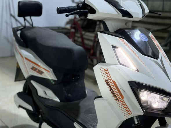 السلام عليكم دراجه سكنز شحن ملف 2000 واط 6 بطاريات مضاده للناء بصمتين سويجين تشغل عن بعد تفتيح تقفيل وسائل حمايه السعر 850 الشراي *********** مكاني ديوانيه ام الخيل
