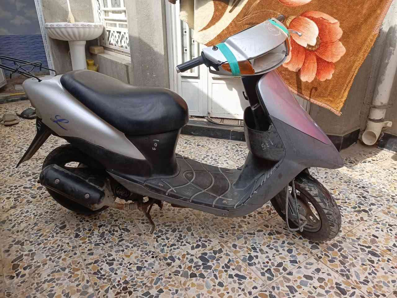 دراجه ساسوكي مسطره اوراق مجفته مره وحده السعر خاص***********
