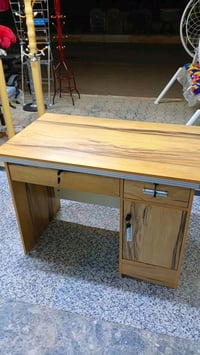 كرسي مكتبي • ميز دراسي • سماوه