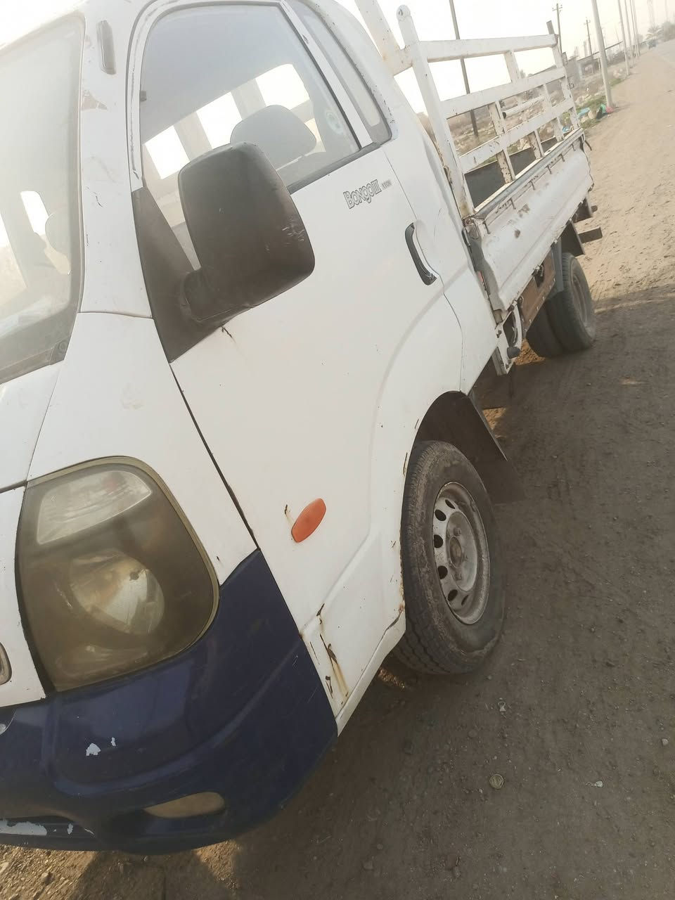 السلام عليكم ورحمه الله وبركاته كيه بنكو ٣ موديل 2007 رقم بغداد انكليزي تحويل ثاني  يوم قماره مبدله بلاديه محرك دايخ العنوان بغداد ابوغريب أخوان اني مكلف بنشر رقم صاحب السياره *********** السعر ٦٨ بيها مجال
