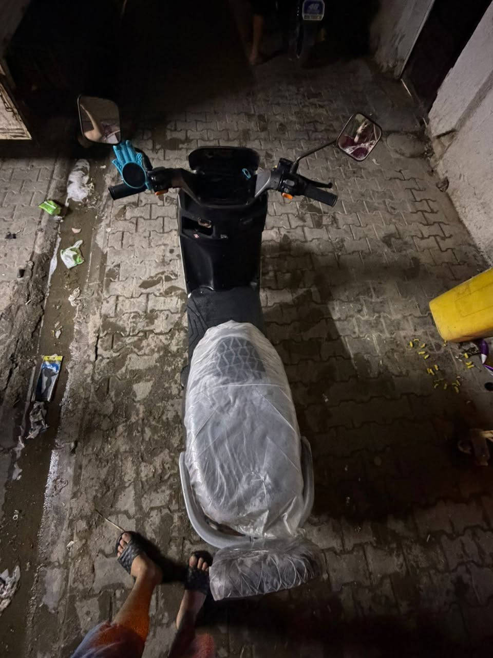 سلام عليكم دراجه شحن 
بغداد بطاريات وشحن مكفوله 
كشر كدام عينكم دراجه خير من الله سعر 500هاتف
***********
