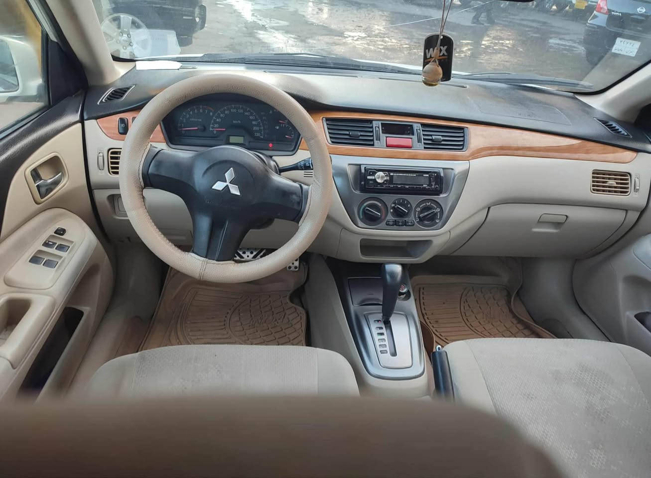 بسم الله الرحمن الرحيم 
كوردى✅
عربي✅
لانسر2️⃣0️⃣0️⃣8️⃣✅
كير محرك تبريد تدفئه بشرط✅ 
دبل ايرباك✅
5️⃣ويل كب ✅
السياره بعد معروفه سعرها (85)وبيها مجال انشاء الله مكانها سليمانيه✅
***********
بسم الله الرحمن الرحيم 
لانسر 2️⃣0️⃣0️⃣8️⃣✅
كير مكينه تبريد گه رمى به شرت✅ 
دبل ايرباك✅
5️⃣ويل كب✅ سعرى(85)ومجال انشاء الله 
شوين سليمانى ✅
*********** السليمانية, العراق
