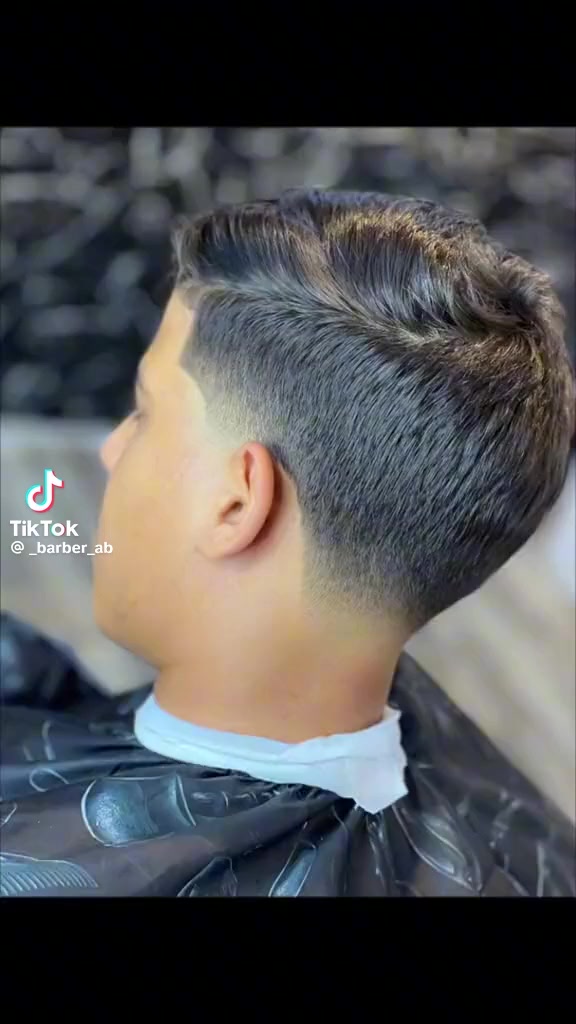 سلام عليكم محتاج حلاق ذو خبره عاليه المكان كربلاء حي العباس محل شغال فول للاستفسار***********
***********
