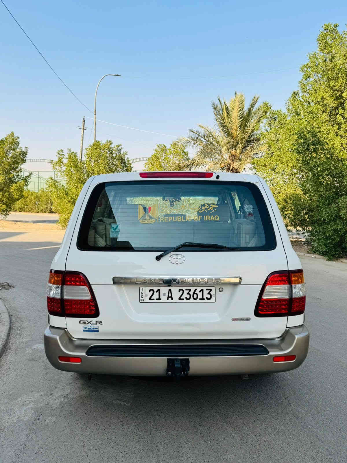 سلام عليكم للبيع لاندكروز 2005 كفاله عامه عده شويه بارد بين البابين وشويه صبغ بل بنيد شبر فقط
السياره جديده بمعنى الكلمة ماشيه 233الف حقيقي
كير محرك صدر تخم تاير تبريد جيد جدا 
السياره جديده منل داخل ومنل خارج فول مواصفات 
فتحة سقف شاشه صاج دبل تانكي فورويل ابريم ام الطفايه 
رقم سليمانيه تحويل مباشر السعر 190ورقه وبيها مجال
عنوان بغداد للاستفسار ***********1
