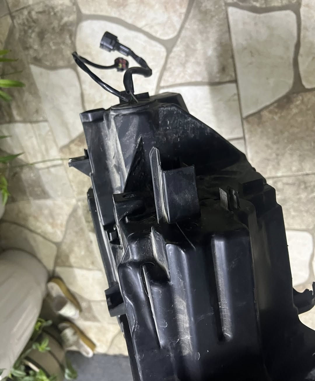 لايت نيسان رؤگ  زؤر خاوينة بؤ فرؤشتن  هـةموو شتي مةزبوتة بةشةرت
***********
