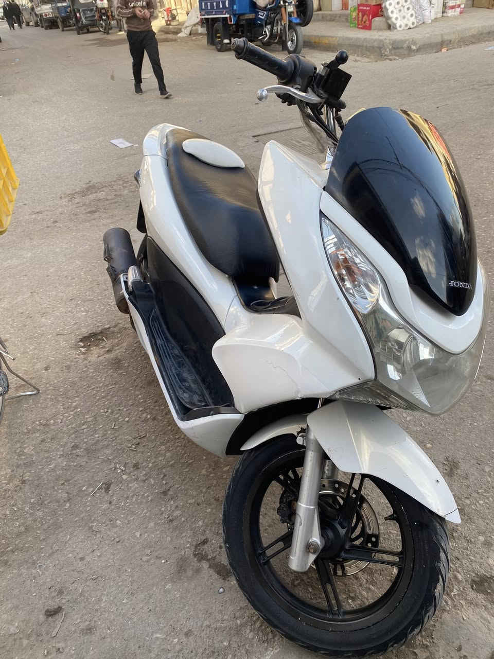 دراجه pcx للبيع رقم ***********
