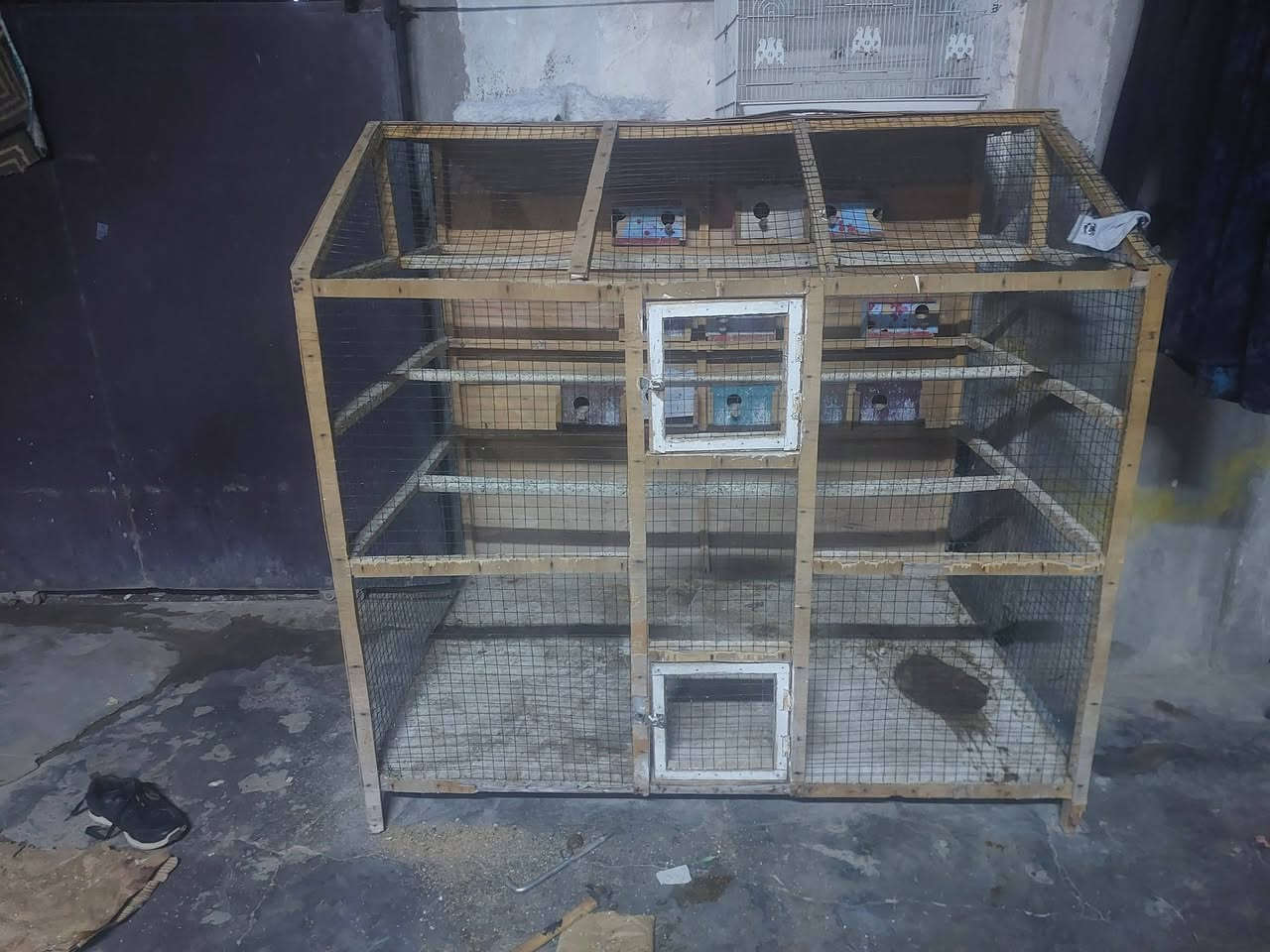 قفص للبيع حطاطه عرض 180   ارتفاع 160. نزال 110.   سعر ٦٠. الف العنوان رمادي التأميم


**إذا كنت صاحب هذا الإعلان وتريد حذفه لأي سبب، رجاءا أرسل رسالة إلى الدعم الفني**
