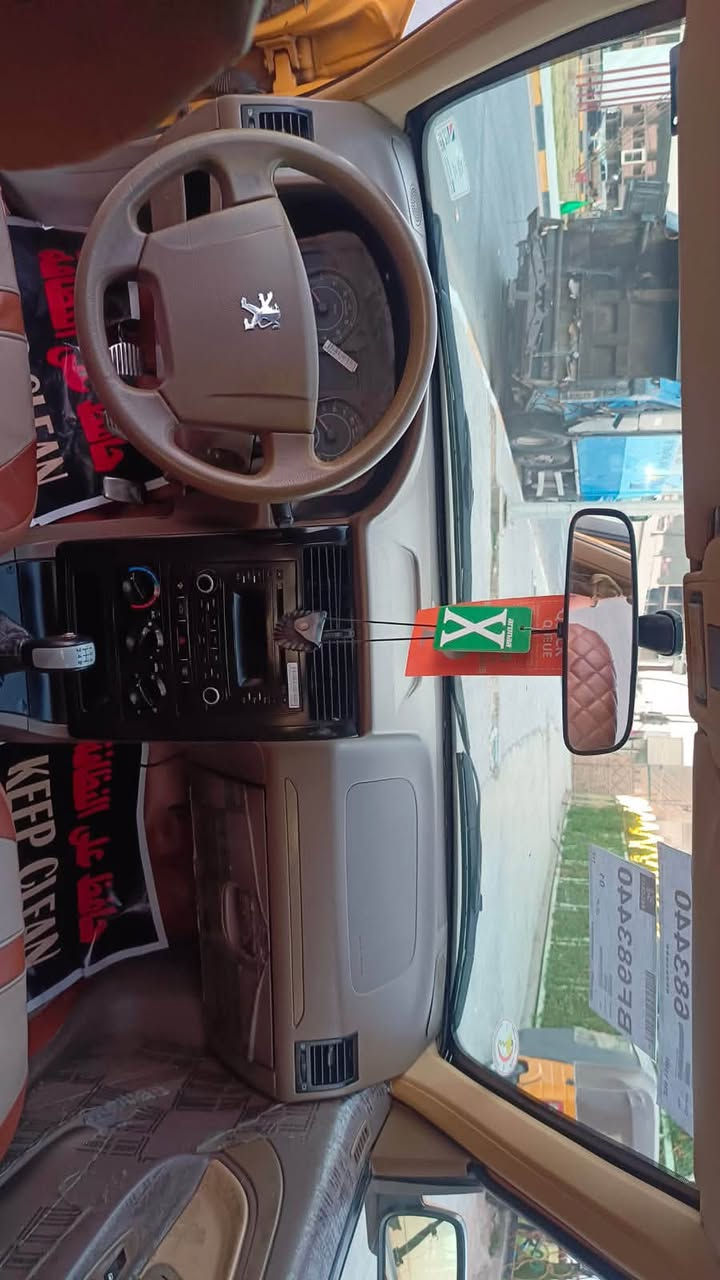 سلام عليكم بيجو اكد مديد 16 سياره جديده بيها بس بارد ب جملغ امامي بس كير مكينه صدر امامي خلفي تخم تاير كله جديد تبريد ثلج السعر 45 مكاني البلديات /***********
