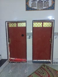 بيت البيع المساحه 240 قرب رساله ماء خط ثاني يحتوئ البيت عله ثلاث غرف و...