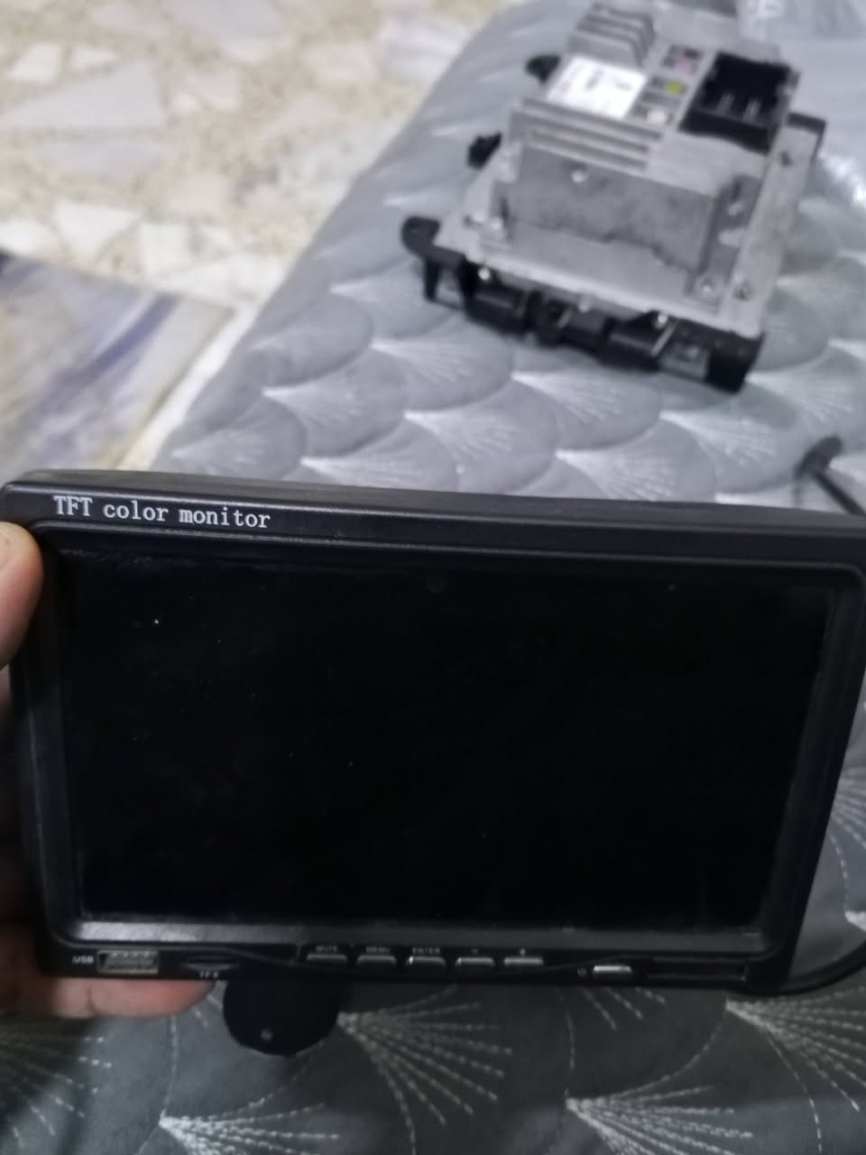 شاشه دورنكو موديل 16شرط الشغل لمس نضيفه مال تفصيخ وشاشه ثانيه ترهم لجميع سيارات بلوتوث وعرض فديو سعر115وبيهن مجال مكان ميسان حي العسكري ***********متوفر واتساب
