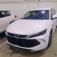 بي واي دي جن ال فول ماعدا الفتحه ماشيه 2000 موديل 2025 مرقم بغداد للست...