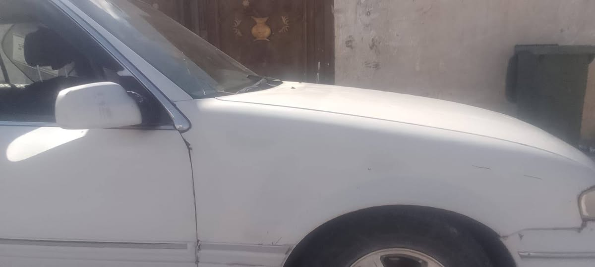 فراشه اللبيع موديل ٩٦ سياره نضيفه تبريد شغال كير وتيماتيك صبغ شوكه داخل نضيف سعر ٣٥ وبيه مجال ***********
