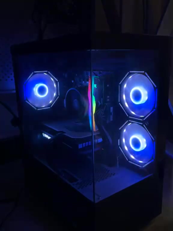 السلام عليكم حاسبة للبيع الحاسبه مستخدمه قليل المواصفات:

Ryzen 5 5500
RTX 4060 8GB
RAM 16
M.2             500GB
HDD.          1000GB
Power 500w
كيس زجاجي صغير شكل مربع

السعر 800 الف فقط الكيس

الشاشة: مقوسهGameMax مثل ما موضح بالصوره 27 انش
سعر الشاشة 150 الف

UBS maXma 1500w: استخدام قليل 3 منافذ السعر 65 الف

ماوس: لوجتك G502 hero السعر 40 الف+ مايك لوجتك Yeti Orb mic السعر 65 الف 

كيبورد redragon+سماعه محيطي هديه مع الحاسبة 

رقمي للاستفسار ***********
مكان الحاسبة :المنصور
 متوفر توصيل لجميع المحافظات

