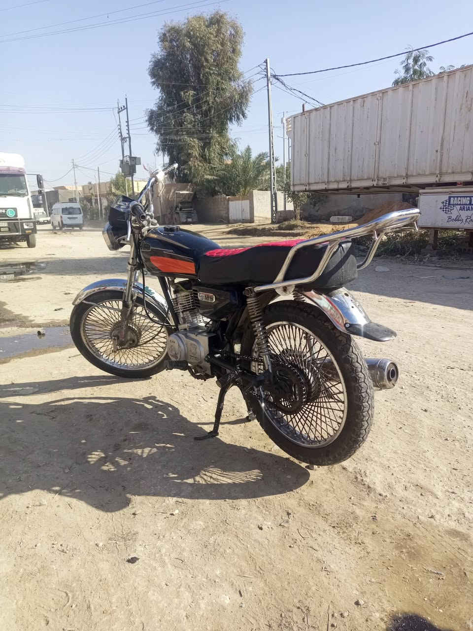 للبيع اربعه كير تايكر  اوراق كامله موديل 2018  سعر 375 وبيها مجال مكان سدة الهنديه 
***********
