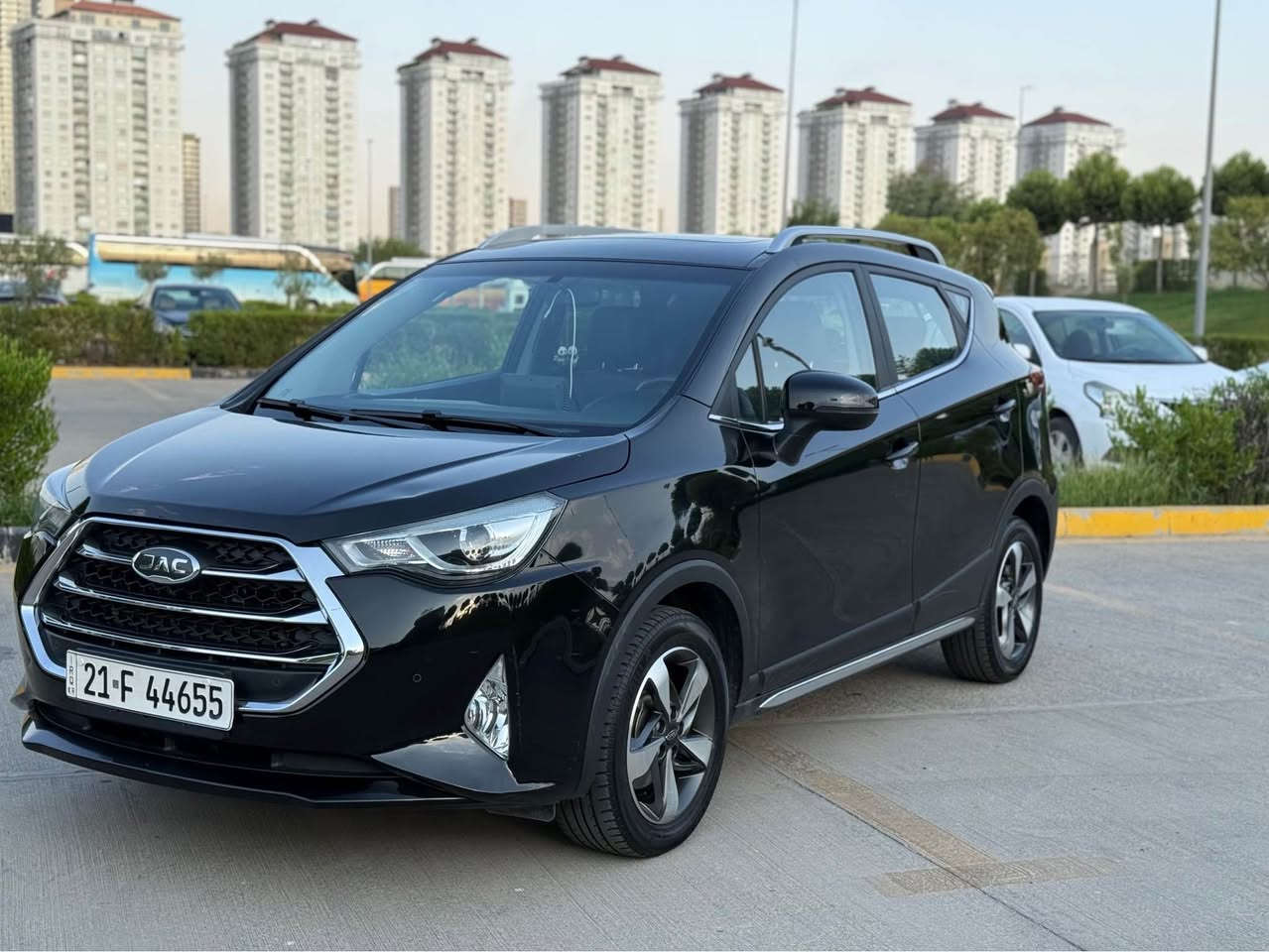 JaAC S3 2024 بۆ فرۆشتن ٤١٠٠٠ رۆشتوە دەعمی نیە  ٢جێگا قەلەم کاری هەیە ..یەک دەستە بە سفری لەلای خۆمانە فول مواسەفاتە سلاید و کامێرا و شاشە گەورە پێش و دوا حاسە کوشن جلد تەبرید بە شەرت ٤٣٠ هەزار غرامەی لەسەرە دوای معامەلە ئەیگەڕێنینەوە 
نرخی ١٣٠ گەڵا و مەعامەلە 
*********** واتسئەپیشی لەسەرە سەیارەکە سلێمانیە السليمانية, العراق
