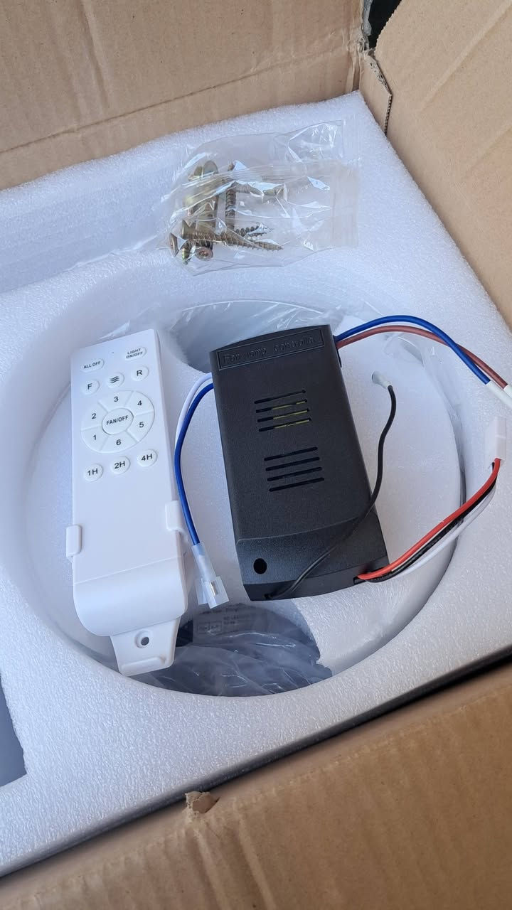 بنكه ديكور
طلاء خشبي + لد اضائه 
قياس الريشه 50سم 
السعر  خاص
جديد لك 
قطع أمزون


**إذا كنت صاحب هذا الإعلان وتريد حذفه لأي سبب، رجاءا أرسل رسالة إلى الدعم الفني**