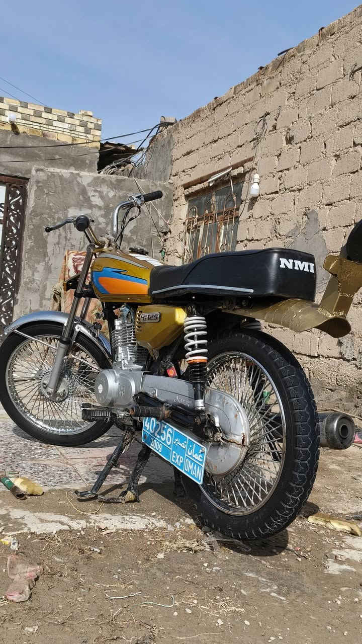 سلام عليكم إخوان نامه البيع 2015تعمير جديد بس والفات السعر 450وبيه مجال الشراي ينتصل ***********
كوفه ناحيه الحريه
