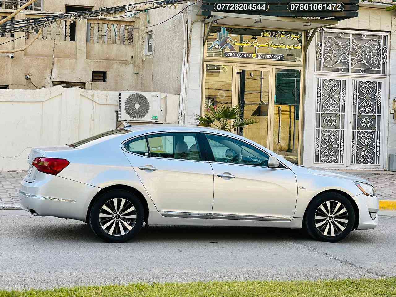 كادنزا خليجي 2012 السعر 93 قابل للتفاوض الاستفسار اتصل *********** خليجي كفاله عامه ضربه وصبغ وتبديل عدا هلال خلفي فقط والباقي كفاله عامه مواصفات شاشه كبيره تحكم ستيرن كشنات كهربائي قطعتين تبريد اشاير مرّي كهربائي حساسات امامي وخلفي مكينه سته 6️⃣ سلندر مكينه وكير مكفولات حداديه جديده تخم تاير تبريد ثلج ❄️ مشروع وطني سنويه ل ٢٩ مكان سياره ذي قار كربلاء, العراق
