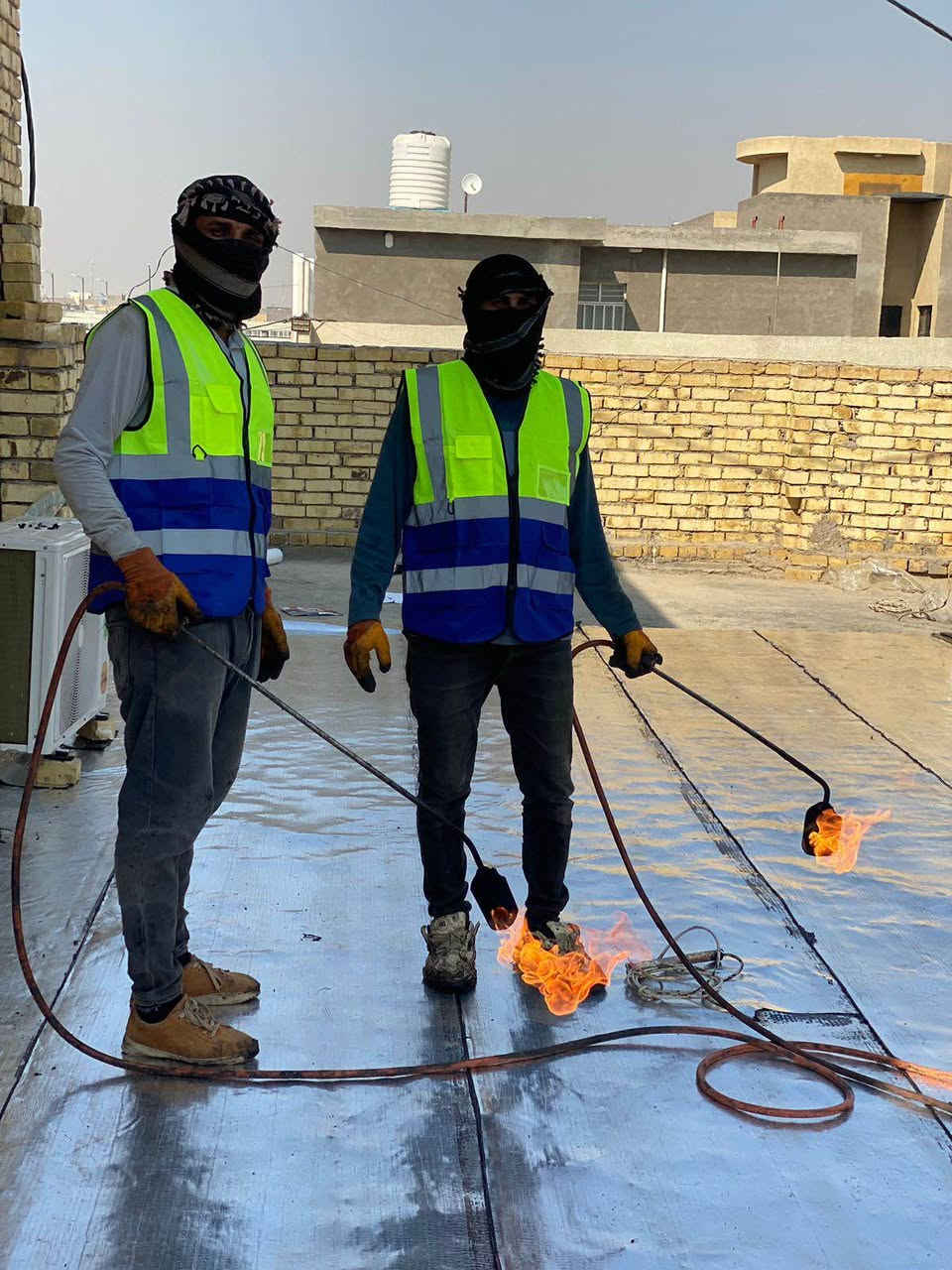 شركة الثقلين للايزوكام 
لتغليف الأصطح والجدران 
العنوان كوت شارع النسيج 
*********** دهل اوران, واسط
