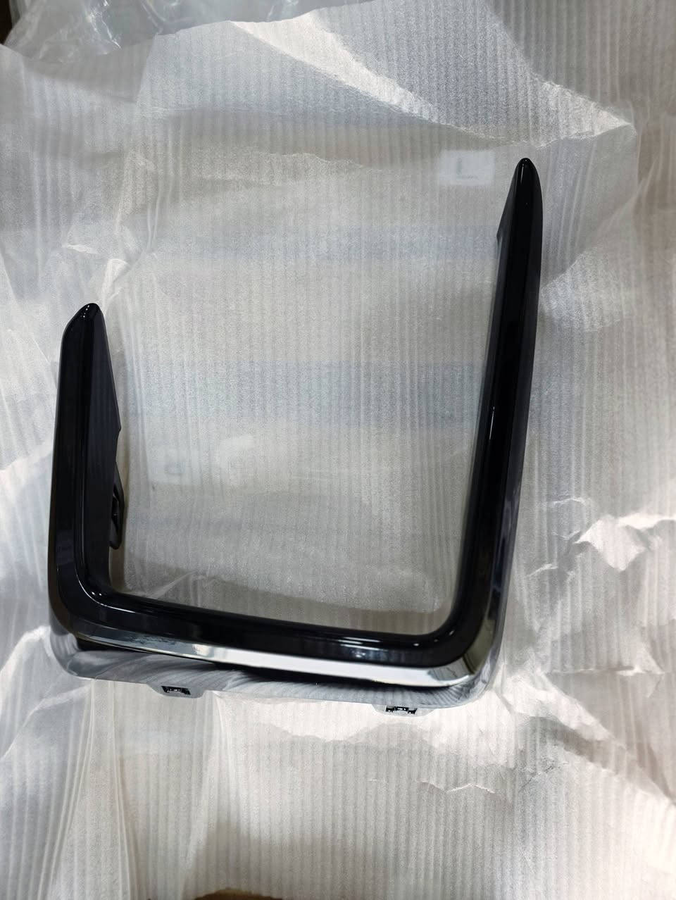 توفرت مجموعة من قطع الغيار الاصلية الجديدة والمستعملة
العنوان/  البصرة ساحة سعد داخل محطة وقود لؤلؤة البصرة ( محل gm لقطع الغيار ) 
للأستفسار مراسلة واتساب أو الاتصال على الرقم
*********** مصطفى عبدالله ( ٩ صباحا _ ٥ مساءا ) 

لشراء قطع الغيار من الوكالات والتفصيخ في أمريكا 
_ النقل جوي بأسرع وقت ممكن عبر شركات الشحن العالمية DHL- FEDEX-Aramex بمدة تتراوح بين ١٥_٢٠ يوم 
_ اعطائك كافة معلومات الشحن لتتبع الشحنة.
_ يمكنك الدفع ألكترونيا أو الحظور للمكتب والدفع نقدا.
_ الشراء بعد دفع نصف المبلغ.
